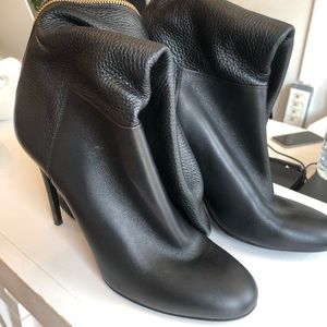 LEATHER BURBERRY BOOTS